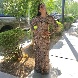 🎇Betsy & Adam Sequin Gown 🎇